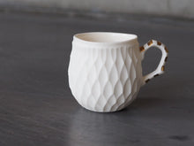 將圖片載入圖庫檢視器 安藤良輔 金彩雕紋馬克杯