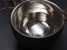 將圖片載入圖庫檢視器 橋本忍 錆黒白金彩碗