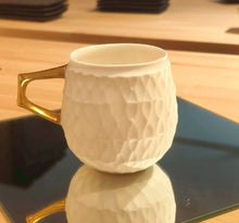 將圖片載入圖庫檢視器 安藤良輔  金彩雕紋馬克杯-M
